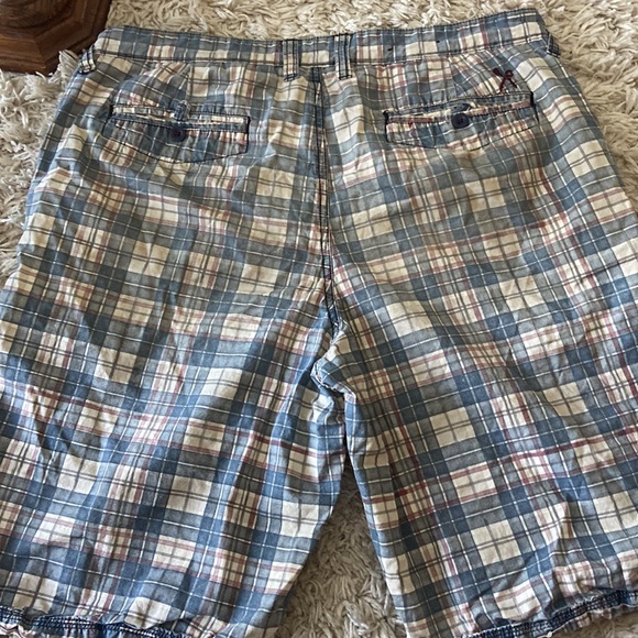 Mark ecko shorts. Size 36 - Picture 4 of 5